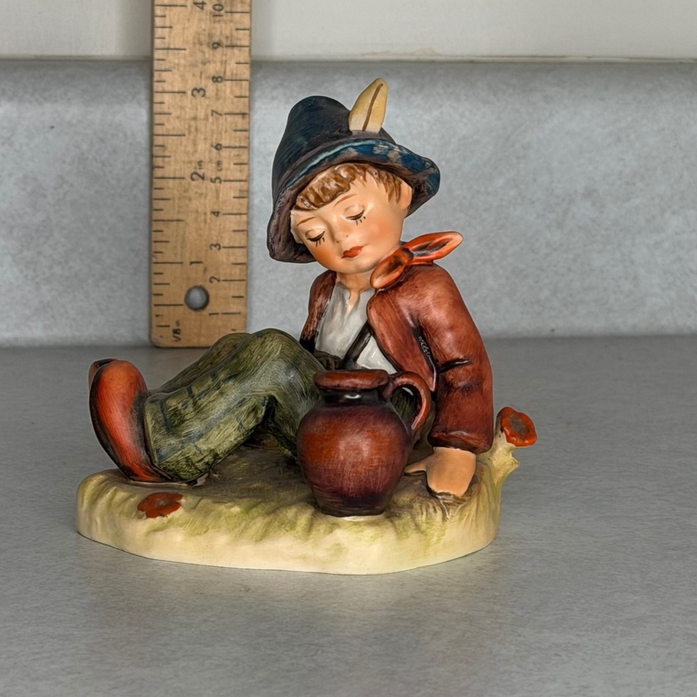 Goebel Hummel Exclusive Special Edition No 8‎ Figurine 1976 W Germany TMK5 402